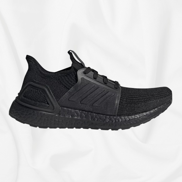 ADIDAS Women's Ultra Boost 19 Triple Black│Size US 8.5 - Picture 1 of 12